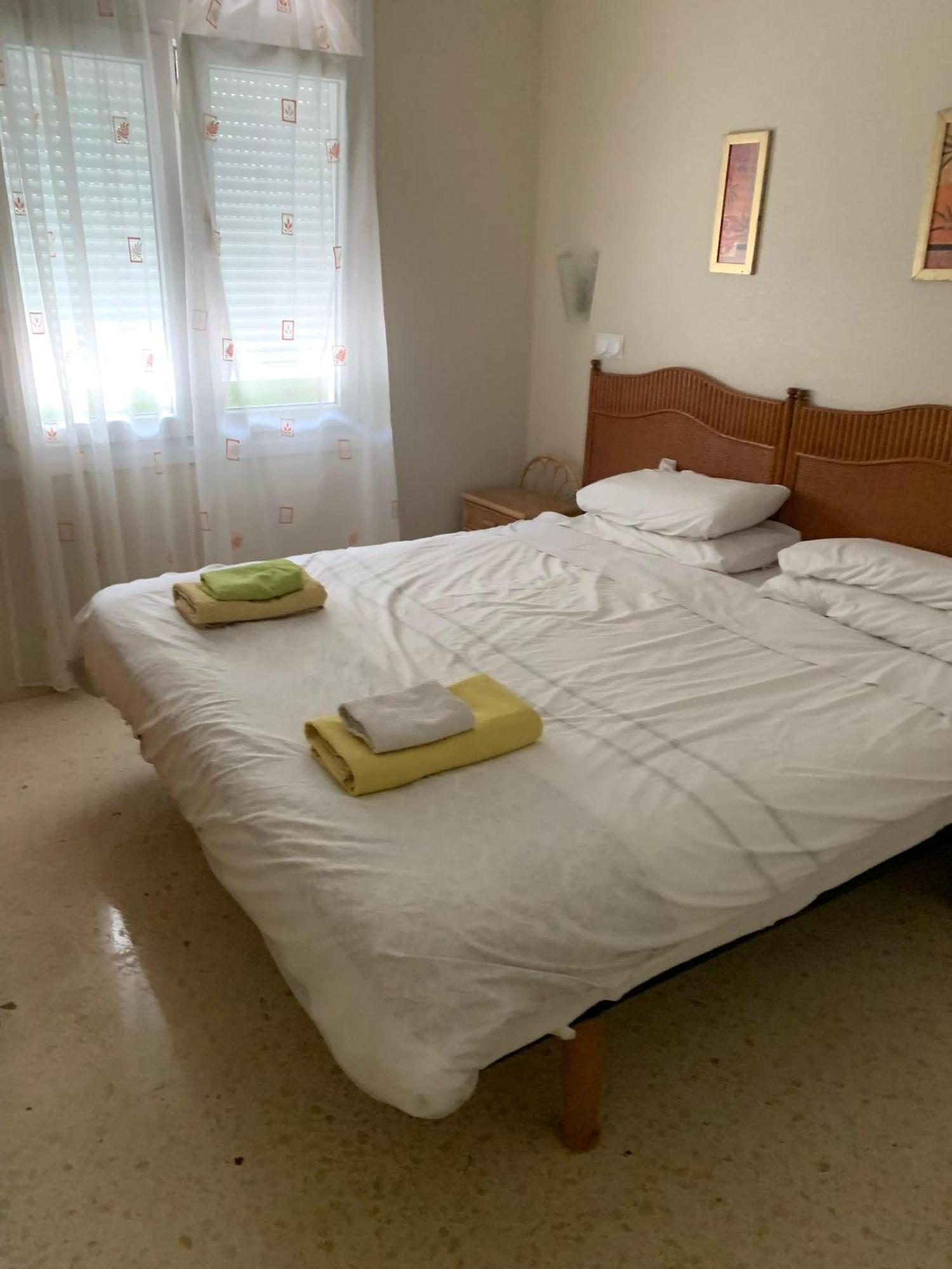 House With Garden At Oliva Nova Golf & Beach Resort Les Deveses エクステリア 写真