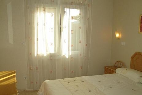 House With Garden At Oliva Nova Golf & Beach Resort Les Deveses エクステリア 写真