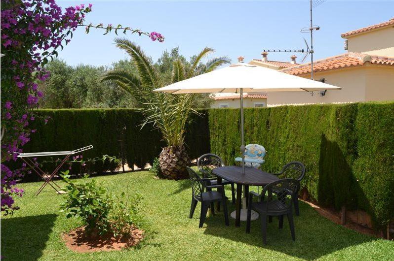 House With Garden At Oliva Nova Golf & Beach Resort Les Deveses エクステリア 写真
